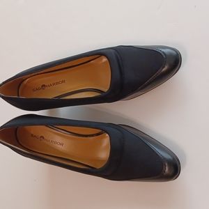 Sag Harbor leather and cloth pumps